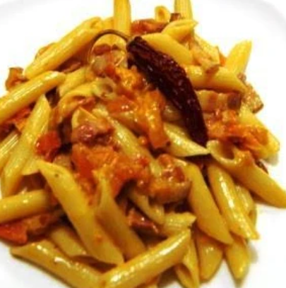 Pasta With Spicy Red Pepper Sauce